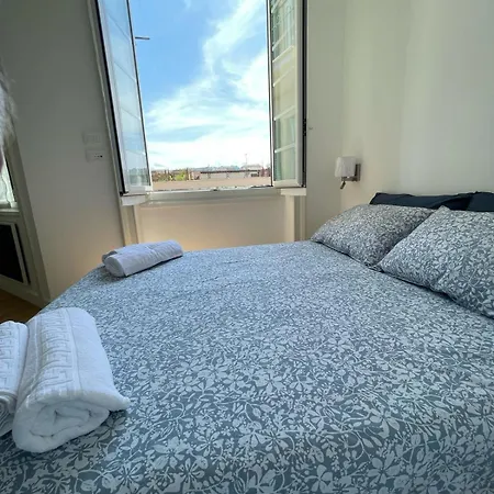 Pensionat Exclusive Tra Mare E Centro 4*